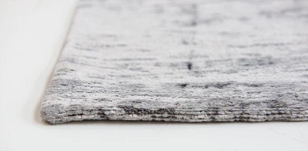 Metro B&W Rug 140 X 200