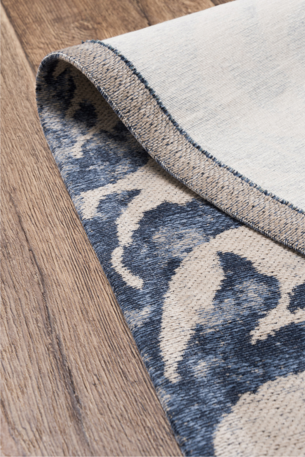 Ayshiyan Navy Rug 160 X 230