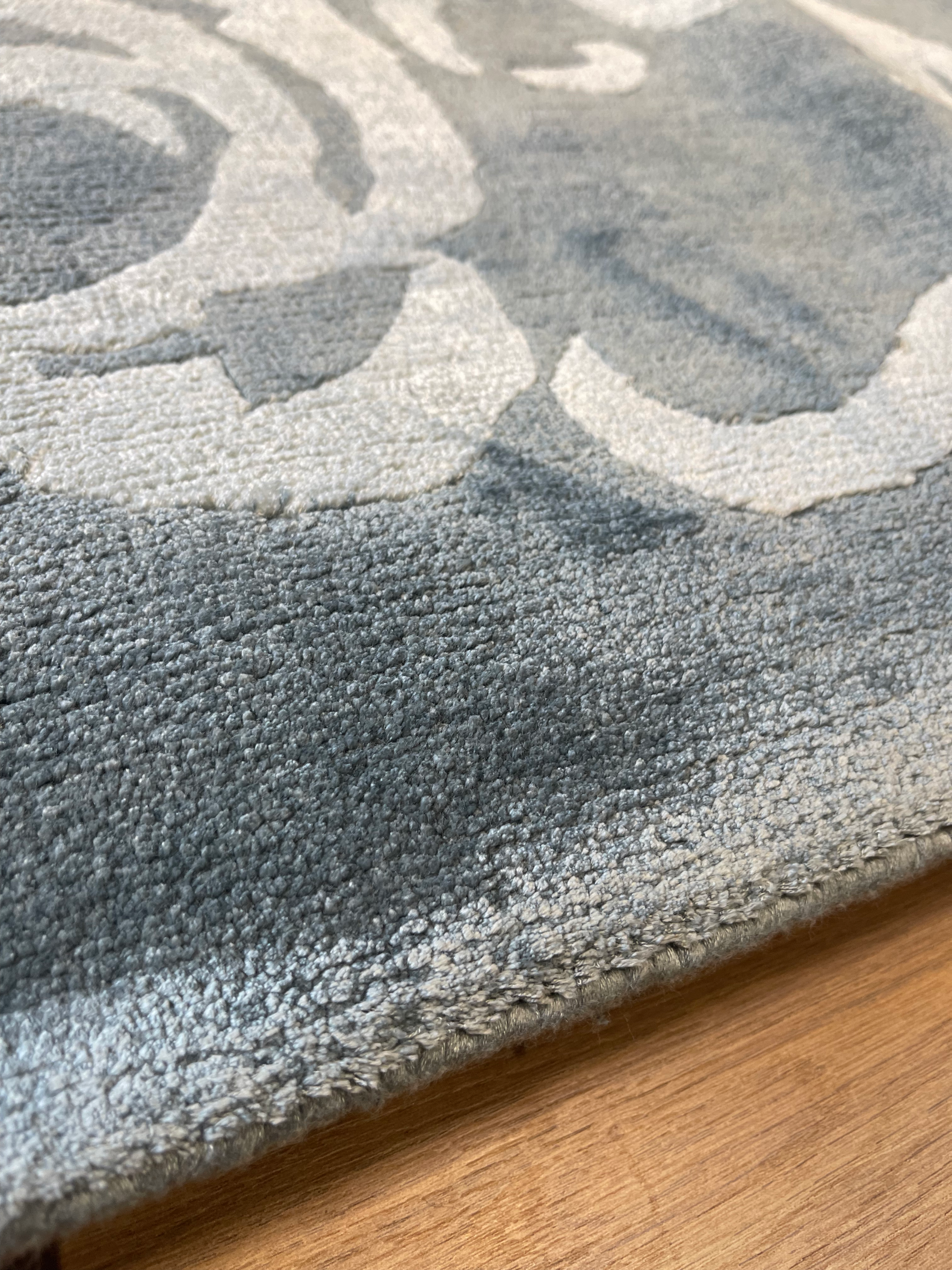 Shadow Vintage Luxury Rug 180 X 270